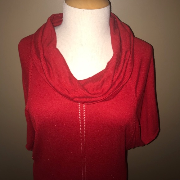 Raffaella Red cow neck short sleeve - Picture 3 of 7